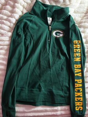 PINK Victoria's Secret Green Bay Packers Green Quarter-Zip Pullover